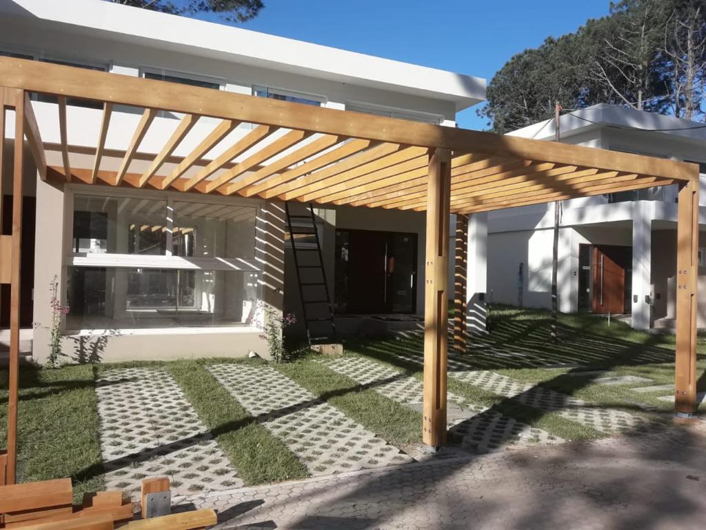 deck-pergolas (1)